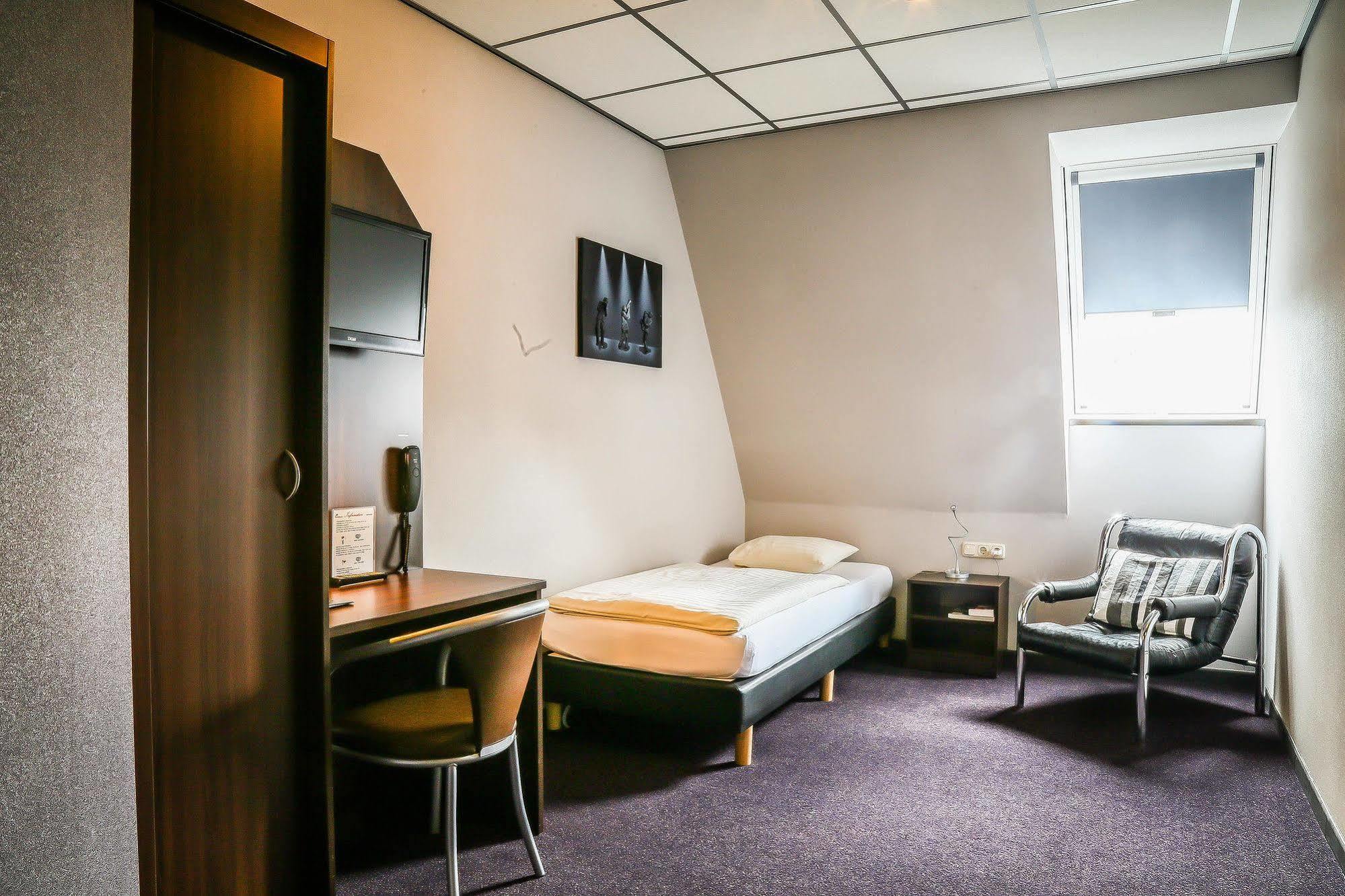 Hotel Frans Op Den Bult Дёрнинген Экстерьер фото