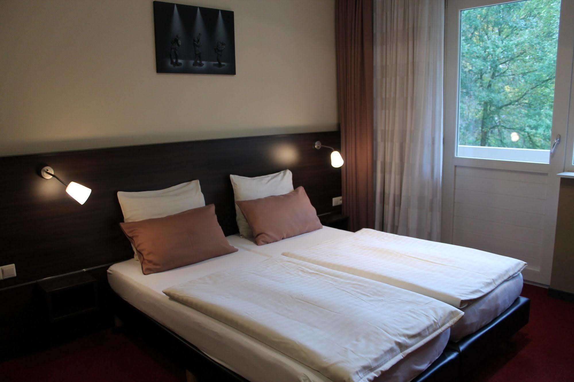 Hotel Frans Op Den Bult Дёрнинген Экстерьер фото